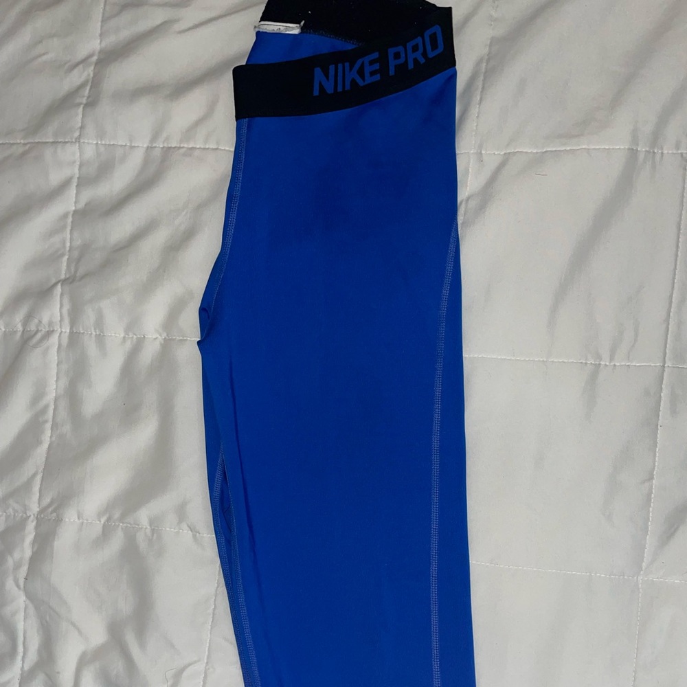 Nike Pro Capri size medium